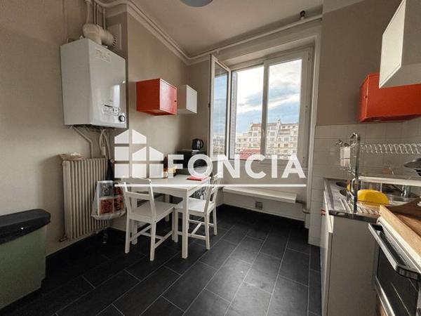 Location Appartement 2 pièces 51.88 m² - 11 PLACE BIR HAKEIM Lyon 69003