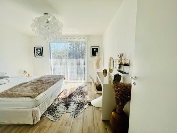 LA TURBALLE-MAISON CONTEMPORAINE 6P DE 176M2-PISCINE-GARAGE 40M2-JARDIN-SUR TERRAIN DE 720M2