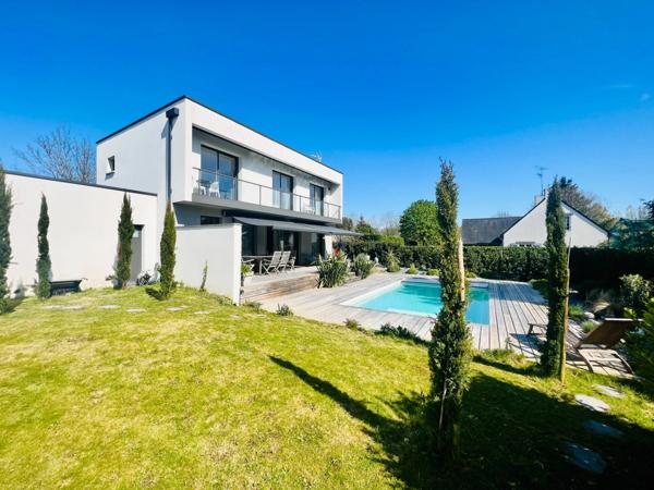 LA TURBALLE-MAISON CONTEMPORAINE 6P DE 176M2-PISCINE-GARAGE 40M2-JARDIN-SUR TERRAIN DE 720M2
