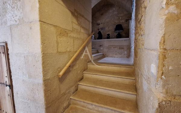 Maison médiévale de + de 700 ans ? coeur historique de Pons