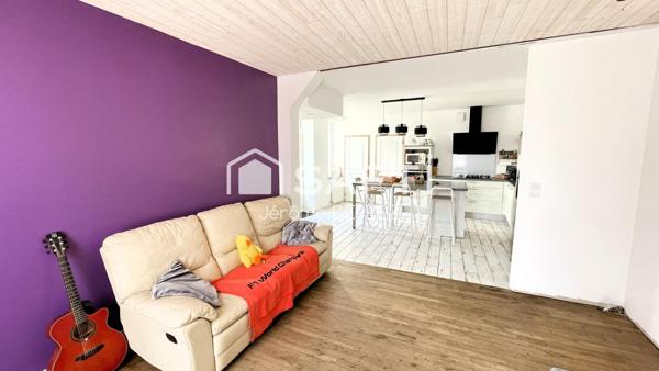 Maison familiale avec jardin et garage