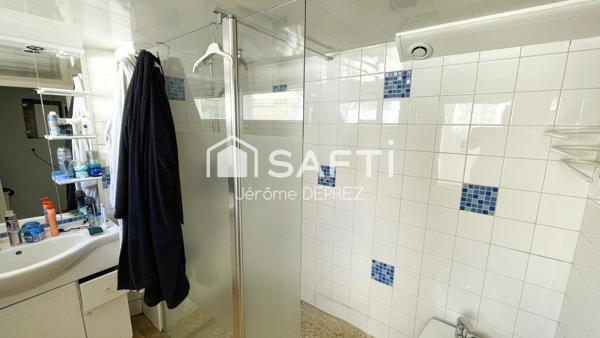 Maison familiale avec jardin et garage