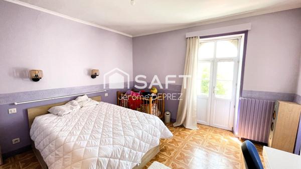 Maison familiale avec jardin et garage