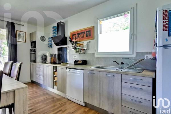 Maison 5 pièces de 96 m² à Soussans (33460)