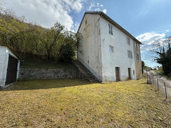 Maison - 7 pièces - 170 m²