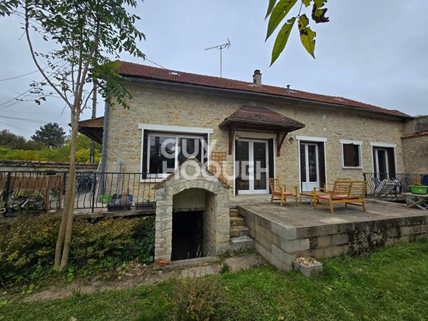 Maison Briarres Sur Essonne 6 pièce(s) 124.46 m2