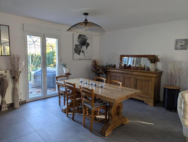 Maison à vendre à Larçay dans l'Indre-et-Loire (37270), ref : 152