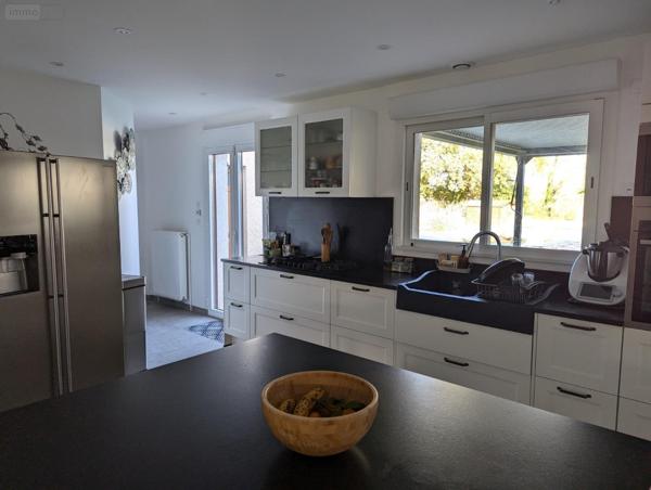 Maison à vendre à Larçay dans l'Indre-et-Loire (37270), ref : 152