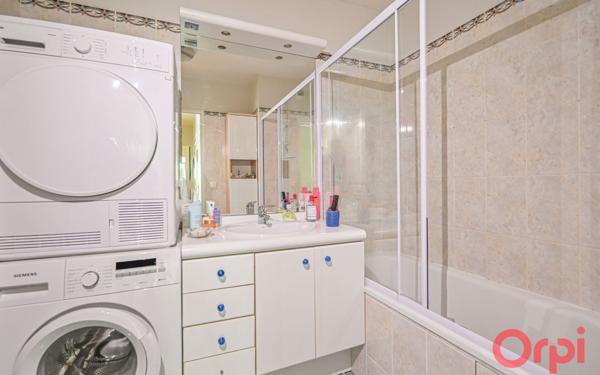 Appartement à vendre    3 pièces • 76 m2 Paris 17