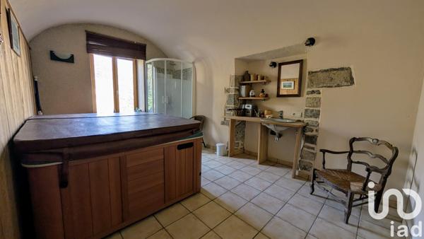 Maison à vendre 7 pièces 185 m² Murol