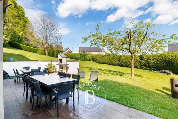 Oloron-Sainte-Marie, Maison de village 9 Chambres -  453 m² à vendre