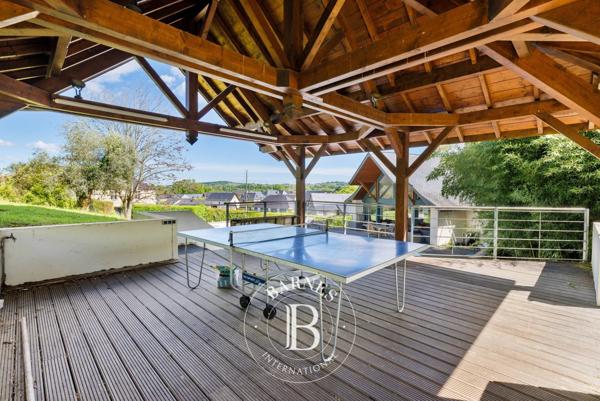 Oloron-Sainte-Marie, Maison de village 9 Chambres -  453 m² à vendre