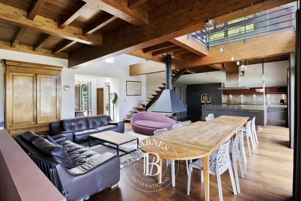 Oloron-Sainte-Marie, Maison de village 9 Chambres -  453 m² à vendre