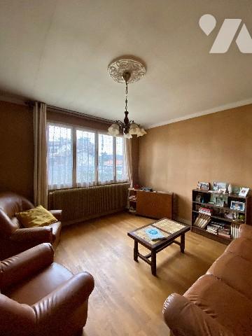 MAISON A GREZIEU LA VARENNE CENTRE