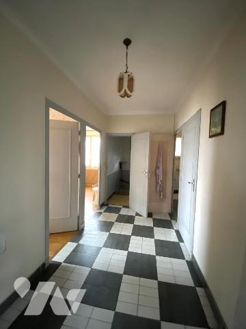 MAISON A GREZIEU LA VARENNE CENTRE