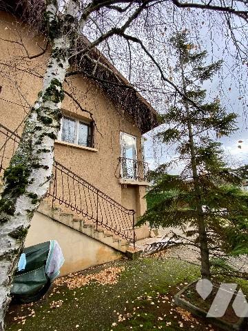 MAISON A GREZIEU LA VARENNE CENTRE