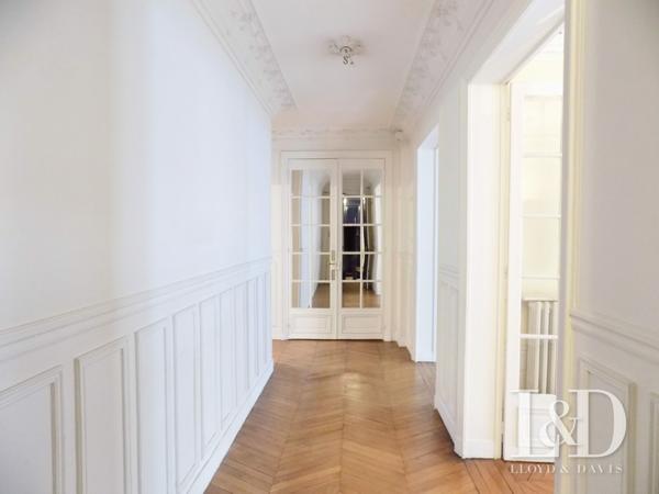  Paris 15e Métro Félix Faure Magnifique appartement familiale 6P