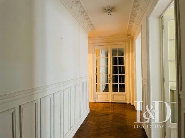  Paris 15e Métro Félix Faure Magnifique appartement familiale 6P