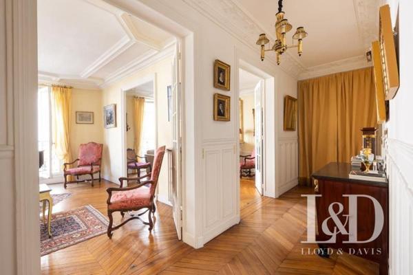  Paris 15e Métro Félix Faure Magnifique appartement familiale 6P