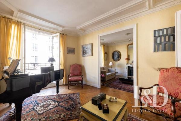  Paris 15e Métro Félix Faure Magnifique appartement familiale 6P