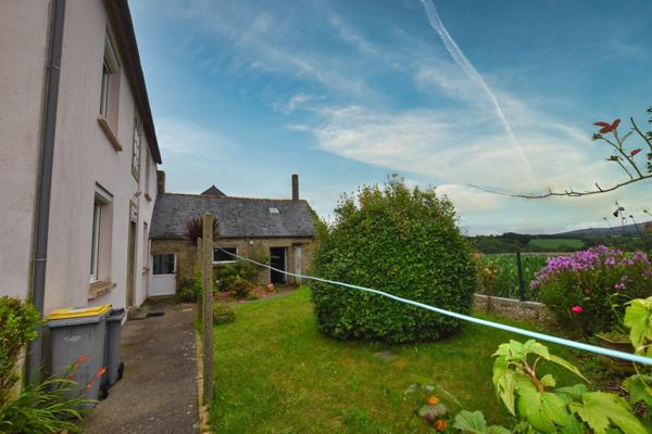 Maison à PLONEVEZ-PORZAY, 29550 - 7 pièces 167m²