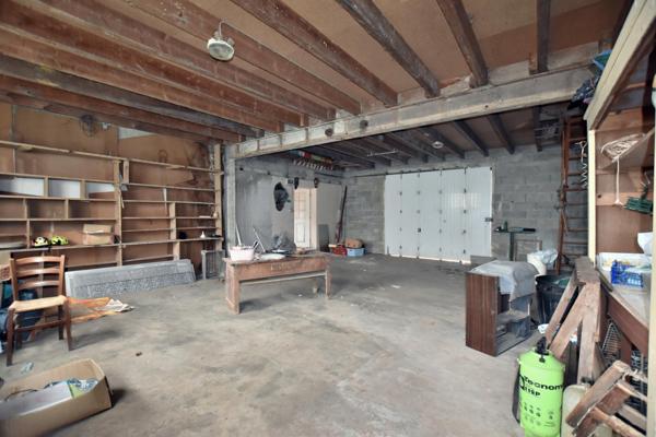 Maison à PLONEVEZ-PORZAY, 29550 - 7 pièces 167m²