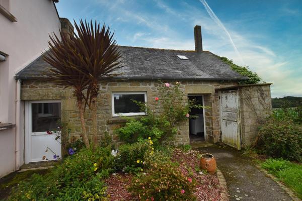 Maison à PLONEVEZ-PORZAY, 29550 - 7 pièces 167m²