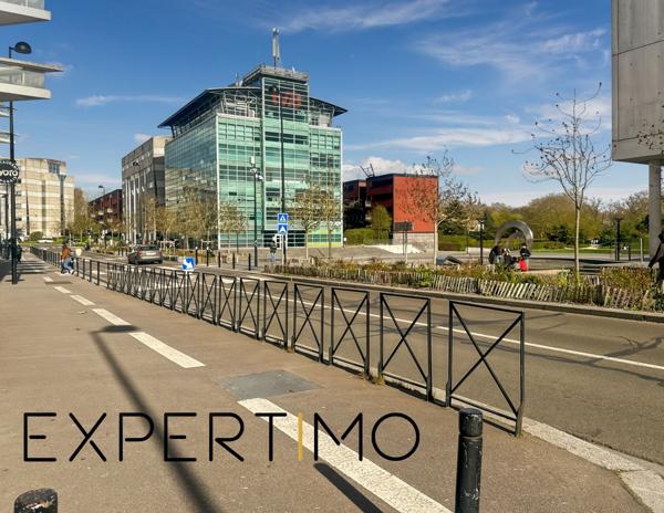 Montigny-le-Bretonneux (78180) Place de Parking en sous-sol de 20m² - Résidence LE GALION - Ascenseur - Boxable