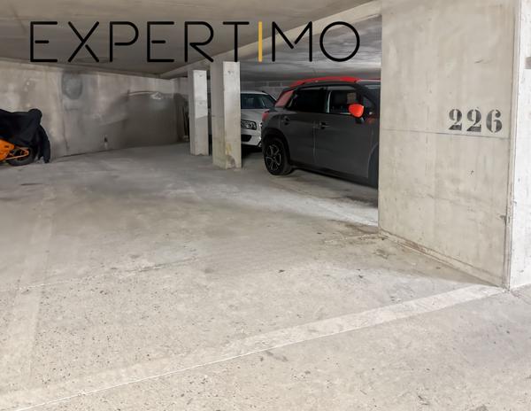 Montigny-le-Bretonneux (78180) Place de Parking en sous-sol de 20m² - Résidence LE GALION - Ascenseur - Boxable