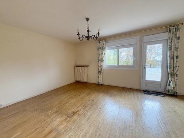 Appartement 4 pièce(s) 2 chambre(s) 65 m²