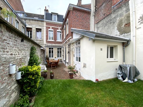Maison bourgeoise Saint Quentin 6 pièce(s) 161 m2
