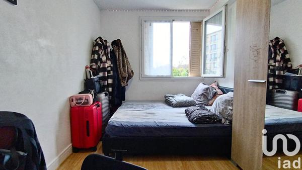 Appartement 4 pièces de 69 m² à Viry-Châtillon (91170)