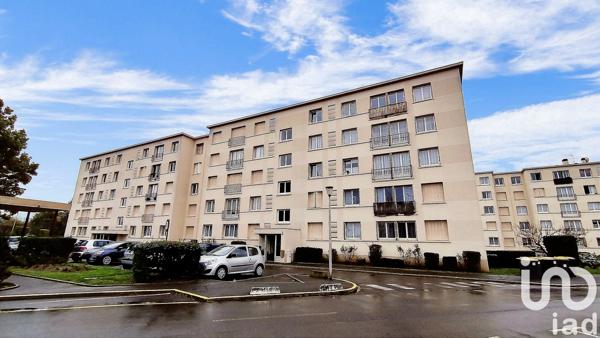 Appartement 4 pièces de 69 m² à Viry-Châtillon (91170)