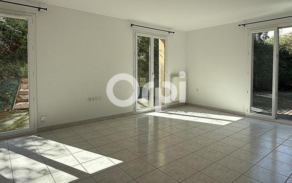 Maison à vendre    4 pièces •  Tonnay-Charente