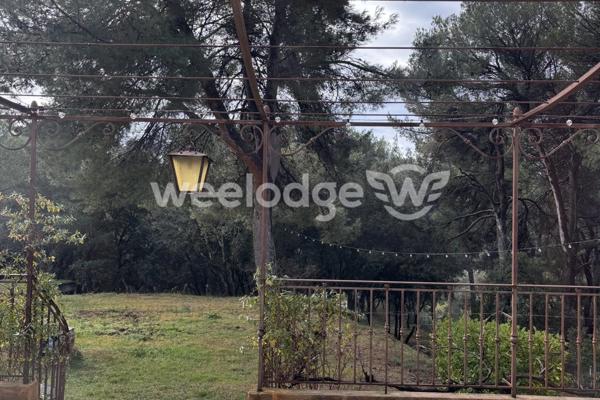 Maison à vendre 5 pièces de 215 m² à La Bastidonne