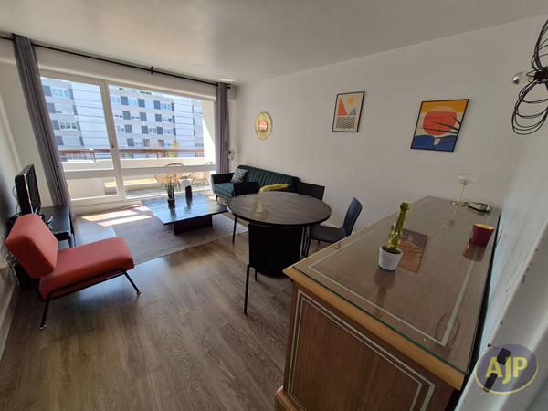 Appartement à louer Nantes : 4 pièces, 79m² avec 3 chambre(s) à 1 360€ - AJP Immobilier Rezé