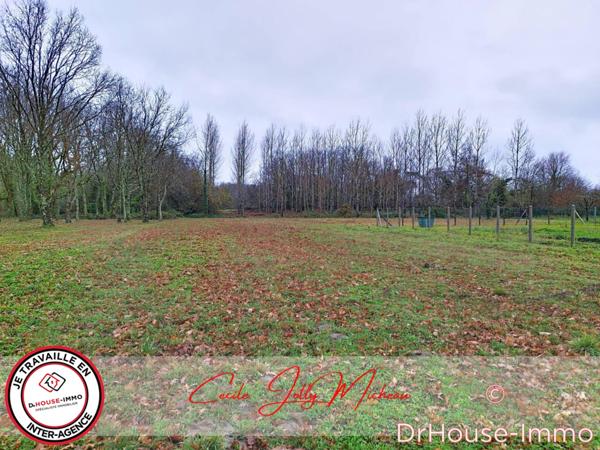 Terrain à vendre 1 pièce de 2 082 m²