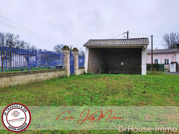 Terrain à vendre 1 pièce de 2 082 m²