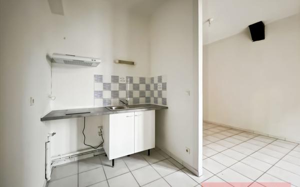 Appartement à louer    2 pièces •  Lisle-sur-Tarn