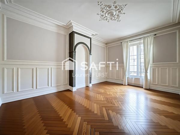 Appartement Ancien avec plafonds et parquets