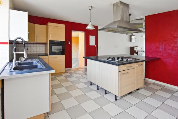 EXCLUSIVITÉ Maison Saint-Germain-Lespinasse 5 pièces162 m2