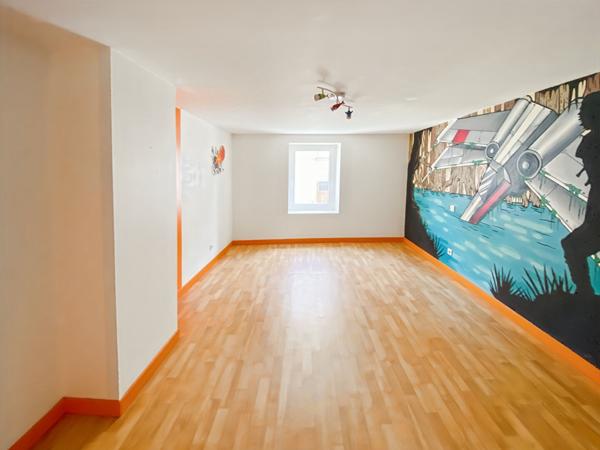 EXCLUSIVITÉ Maison Saint-Germain-Lespinasse 5 pièces162 m2