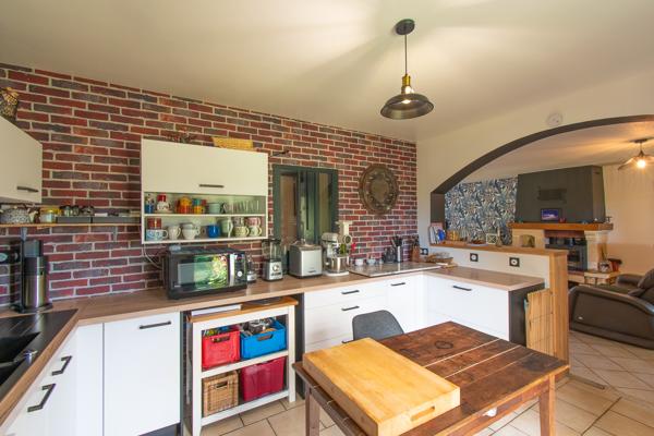 Maison Saint Hilaire De Court 7 pièce(s) 152.06 m2