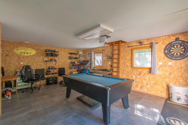 Maison Saint Hilaire De Court 7 pièce(s) 152.06 m2