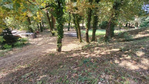 Maison contemporaine atypique 24700 Montpon 8 pièces  161 m2 parcelle 2048 m²