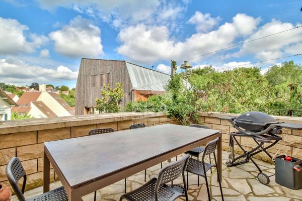 Maison familiale 4 chambres - Terrasse, jardin intime - A 5 min commerces et ligne N