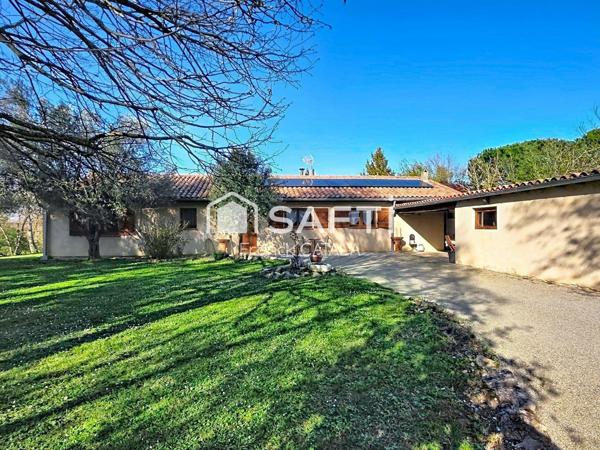 Maison traditionnelle de plain-pied au calme