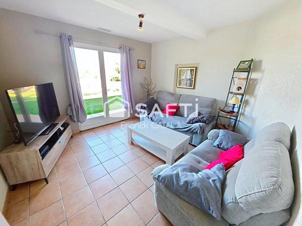 Maison traditionnelle de plain-pied au calme