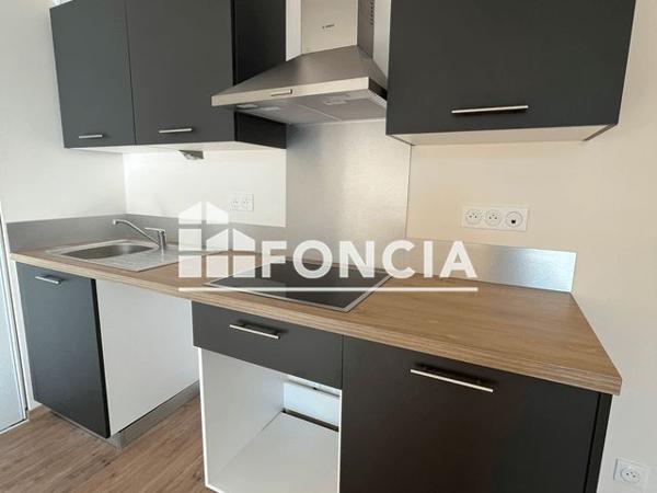 Location Appartement 3 pièces 69 m² - 1 RUE DU COLONEL FIESCHI Vernon 27200