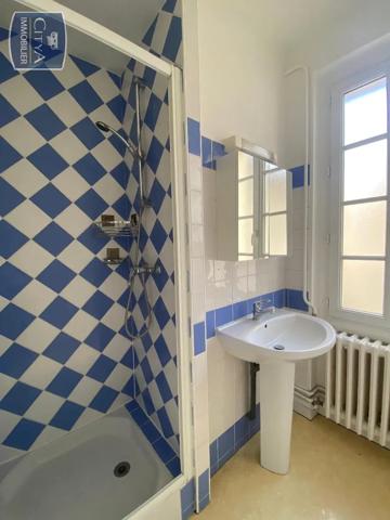 Appartement à louer 3 pièces 62.1m² Poitiers (86000)